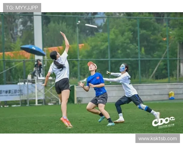 成都飞盘队创下耐力新纪录引发热议全城欢庆飞盘运动蓬勃发展